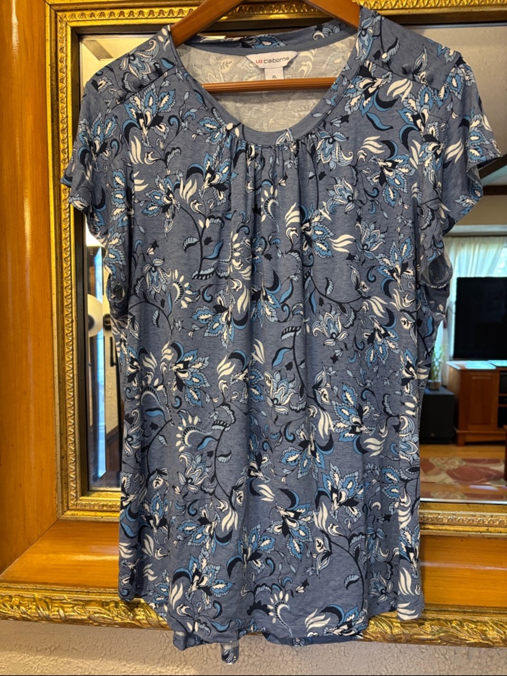 Liz Claiborne Blue Floral Tee - Size XL